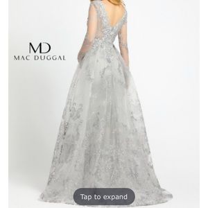 Mac Duggal evening gown size 4 NWT